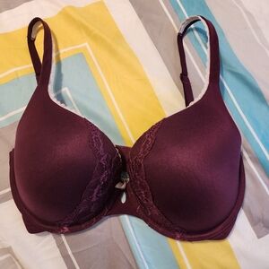 Victoria Secret Body By Victoria 32DDD, maroon